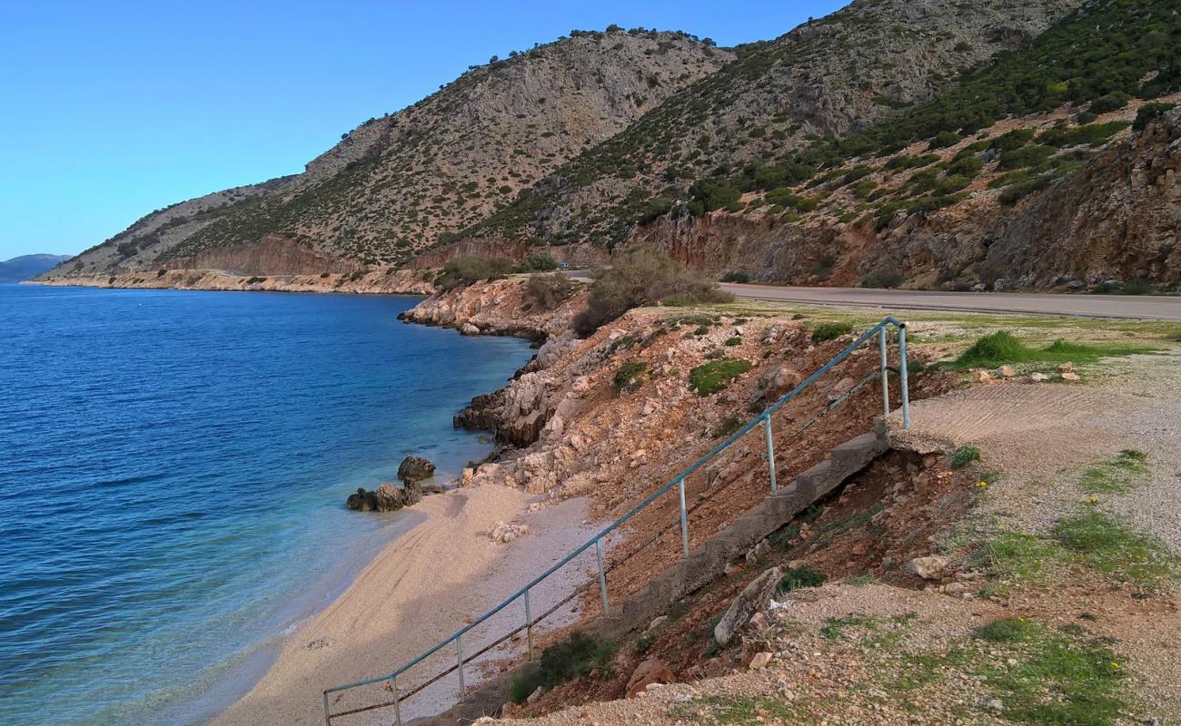 Photo de Elia 2 beach avec caillou fin blanc de surface