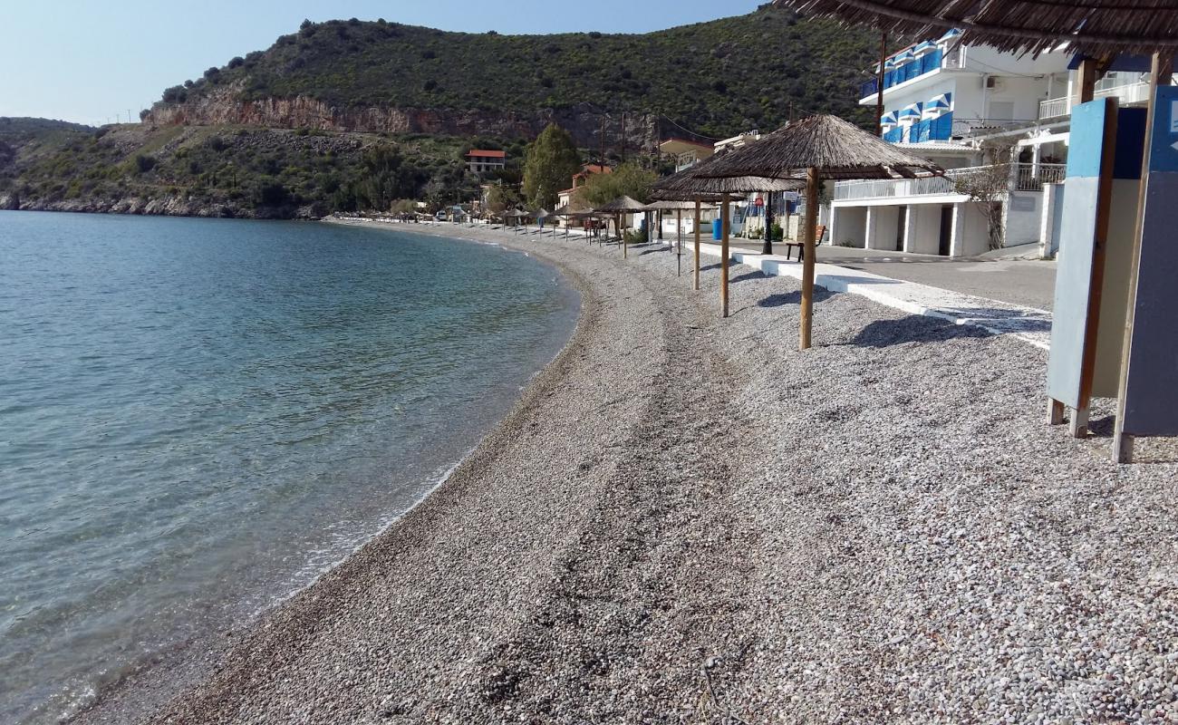 Photo de Agios Panton beach avec caillou fin gris de surface