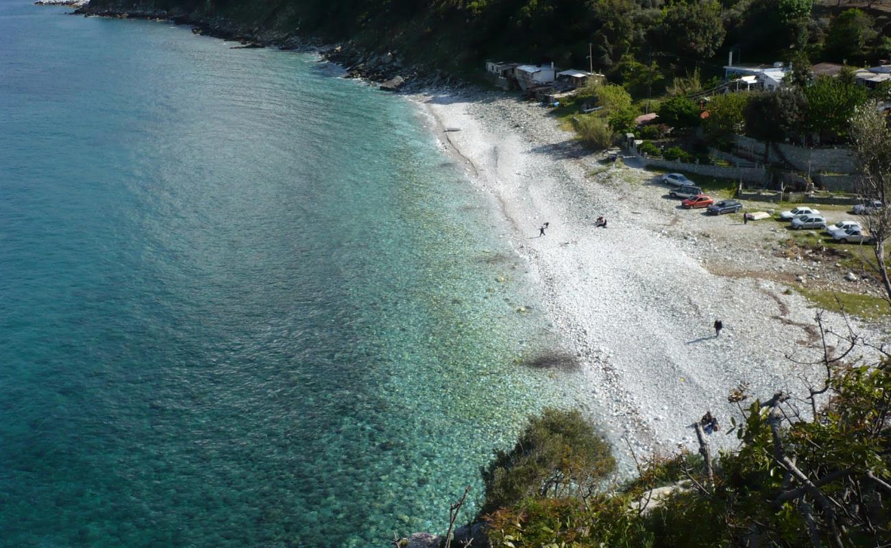 Photo de Agios Ioannis beach avec caillou clair de surface