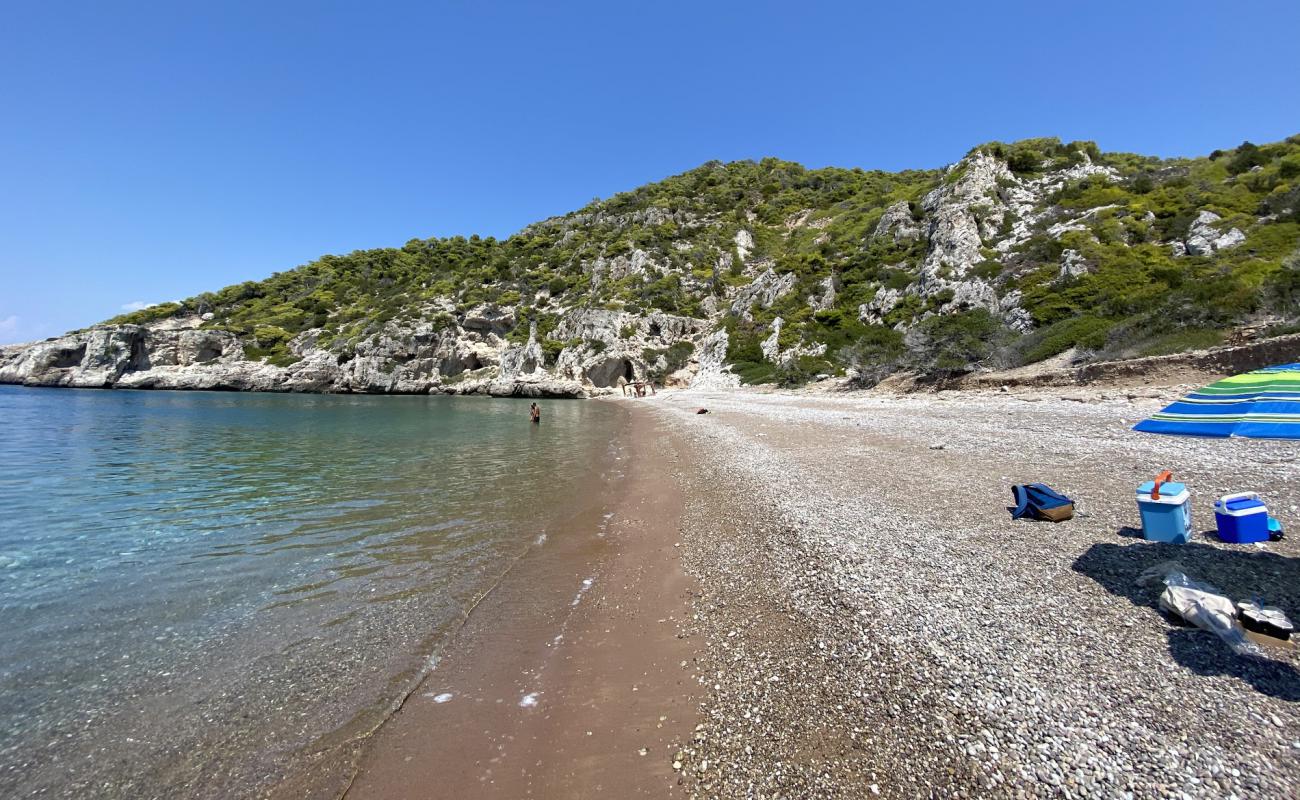 Photo de Lakazeza Beach avec caillou fin clair de surface