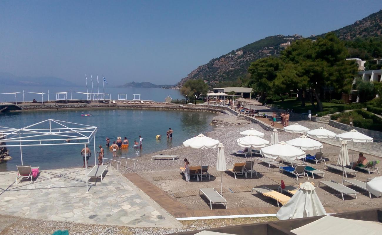 Photo de Poseidon Resort beach avec caillou fin gris de surface