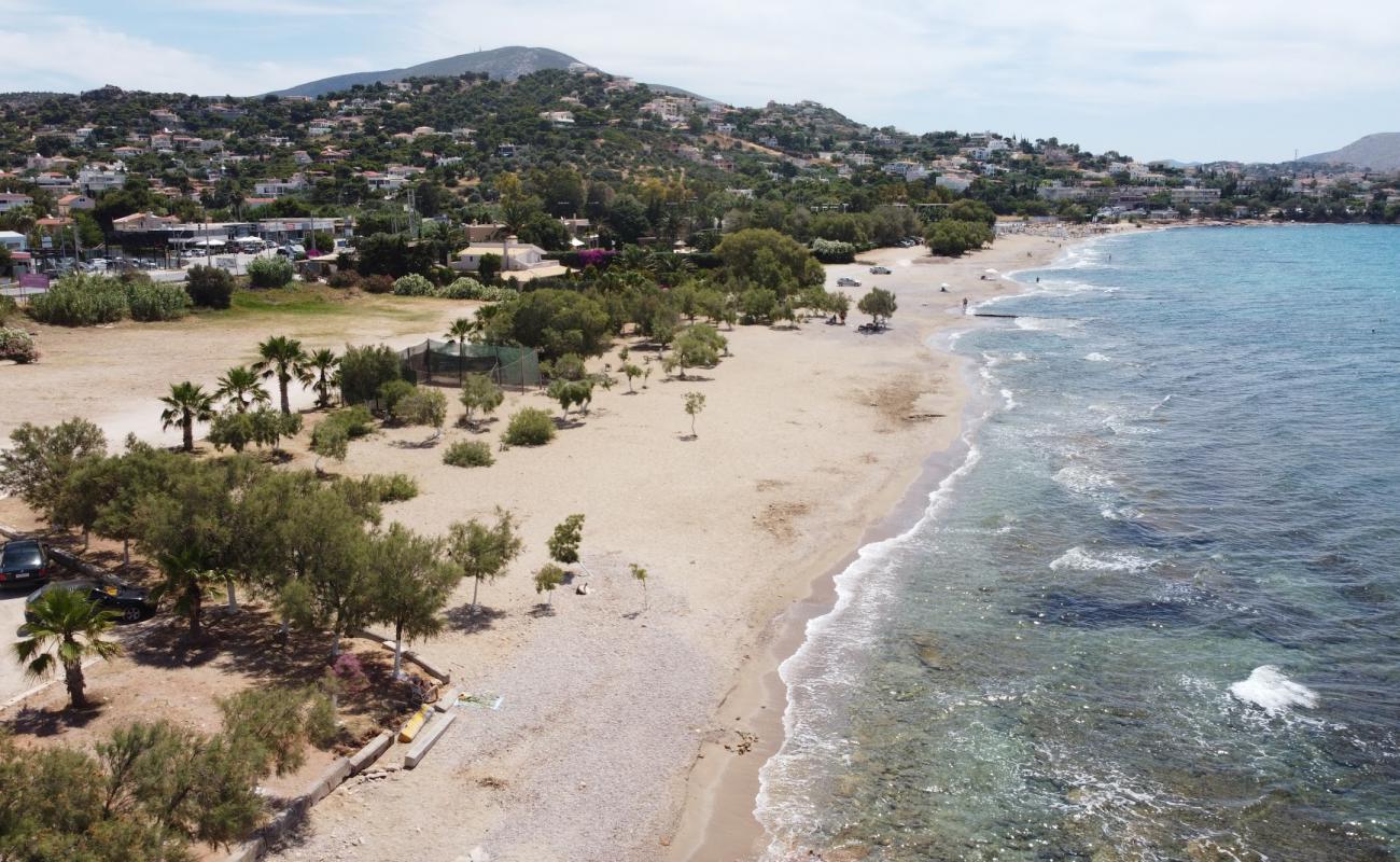 Photo de Apeiranthou beach avec sable lumineux de surface