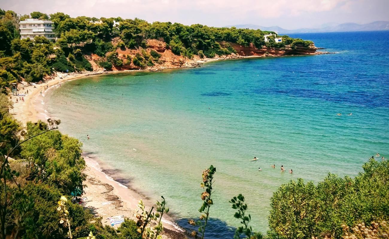 Photo de Paralia Kokkino Limanaki avec sable lumineux de surface