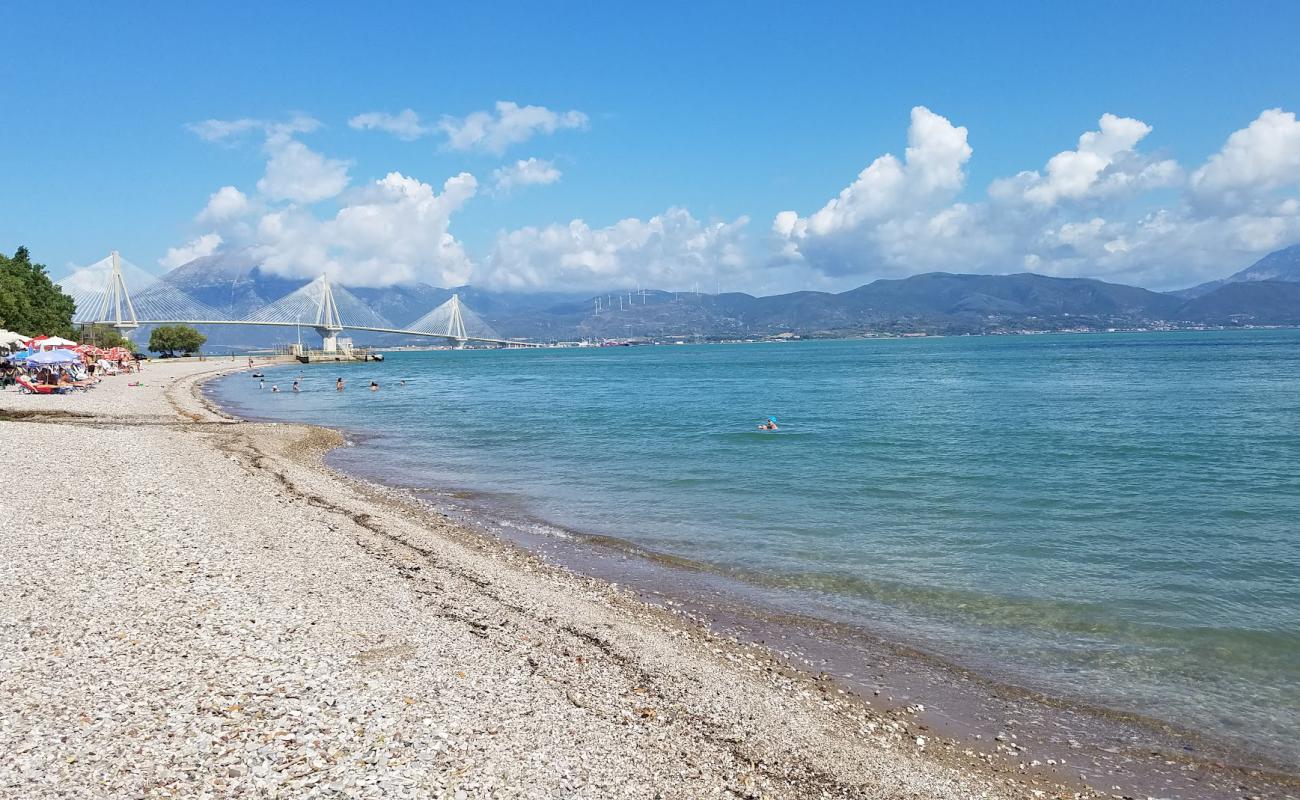 Photo de Paralia Aktaiou avec caillou brun de surface