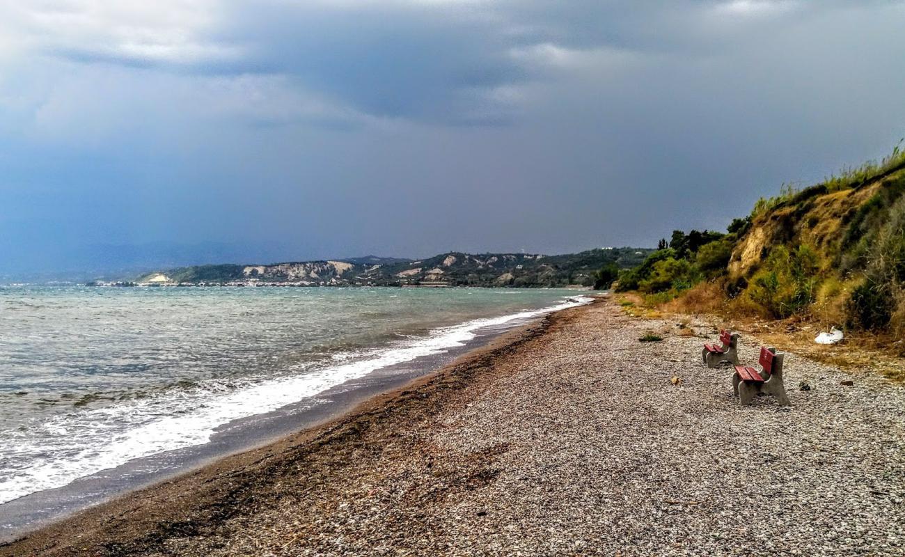 Photo de Paralia Alissou II avec galets gris de surface