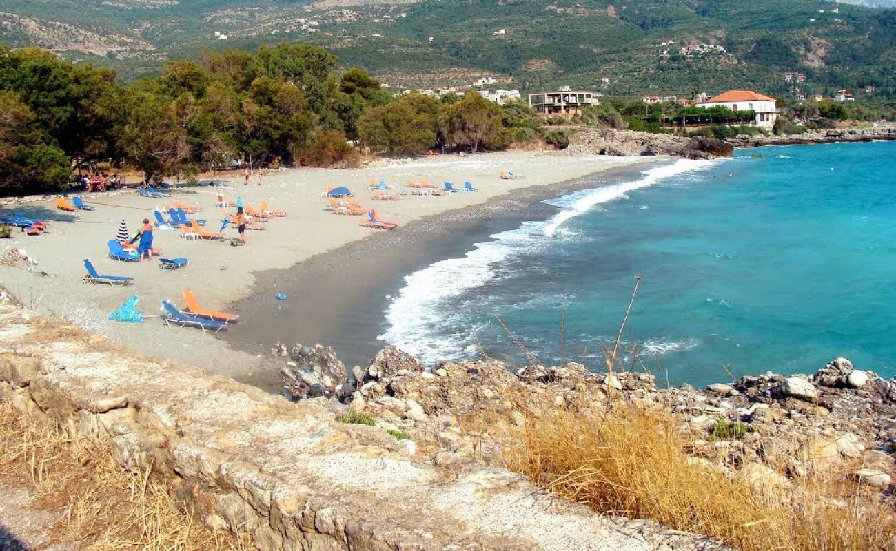 Photo de Pantazi beach avec sable gris de surface