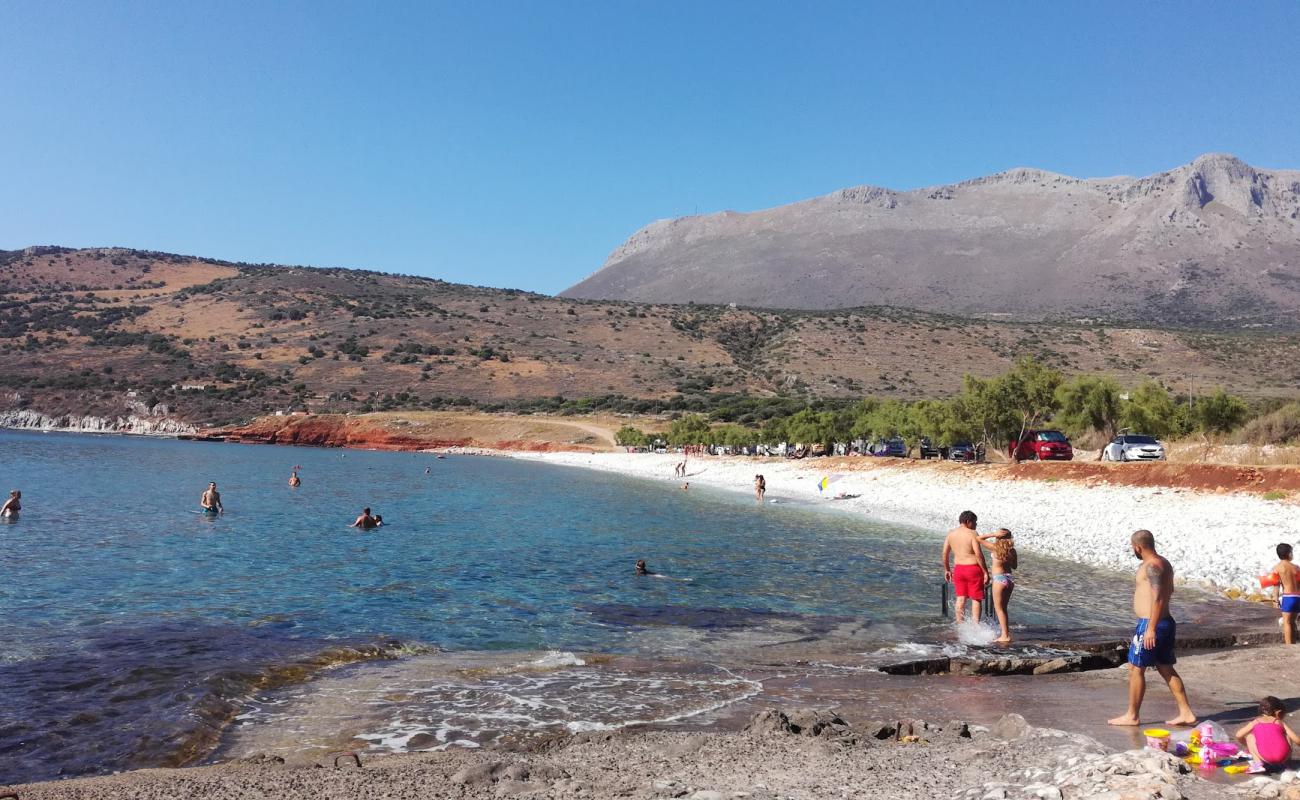 Photo de Diros beach avec caillou blanc de surface