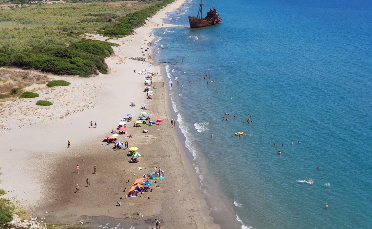 Photo de Glyfada beach avec sable beige de surface