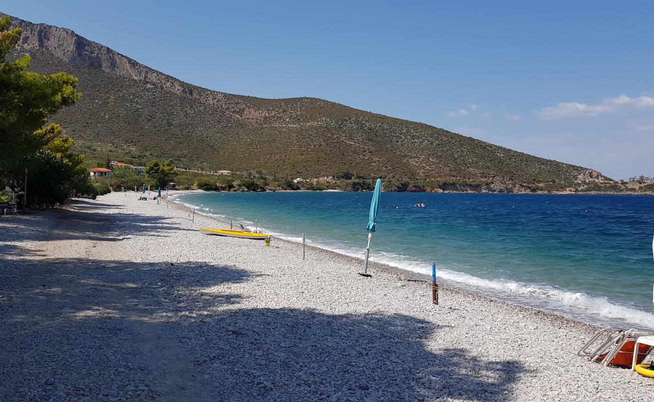 Photo de Zaritsi Beach avec caillou clair de surface