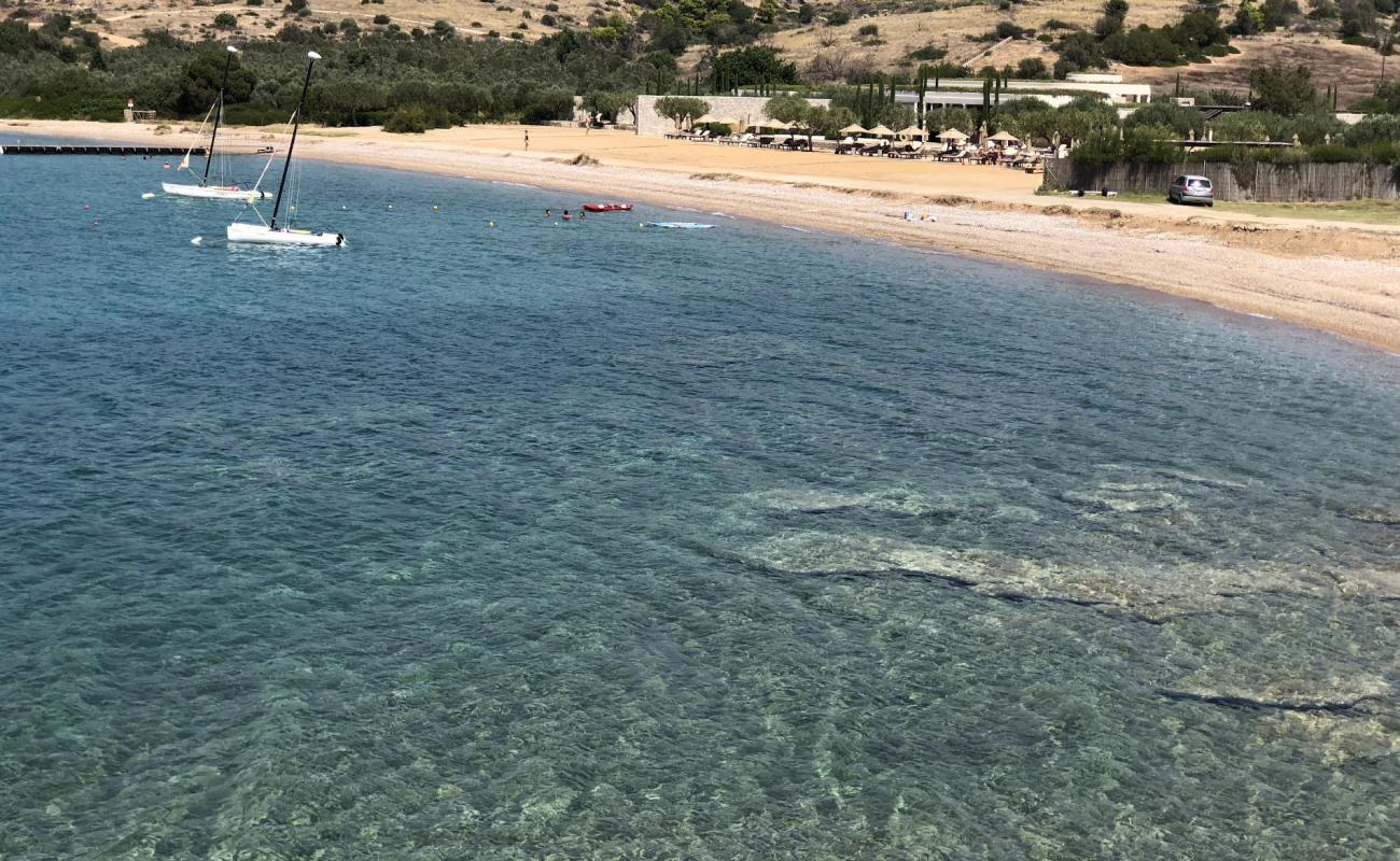 Photo de Paralia Korakia avec sable lumineux de surface