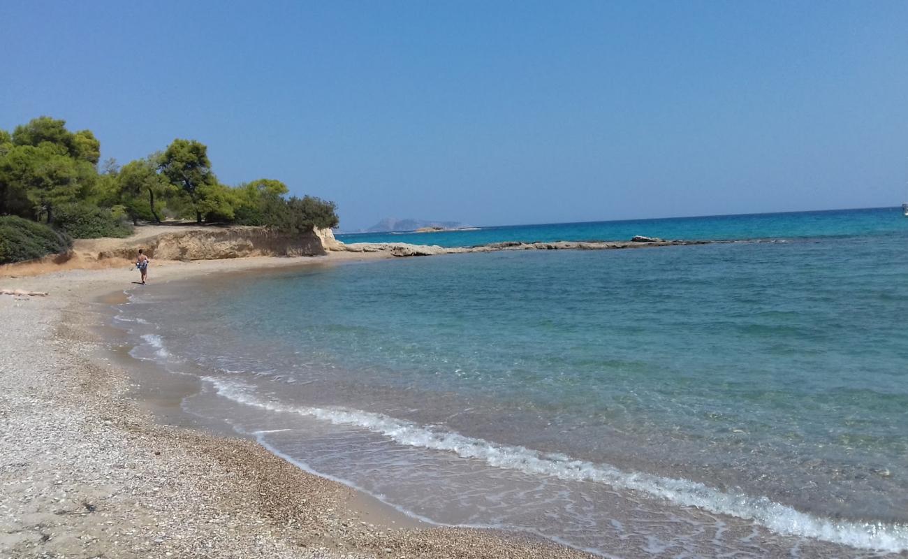 Photo de Harbor beach avec sable beige & galets de surface