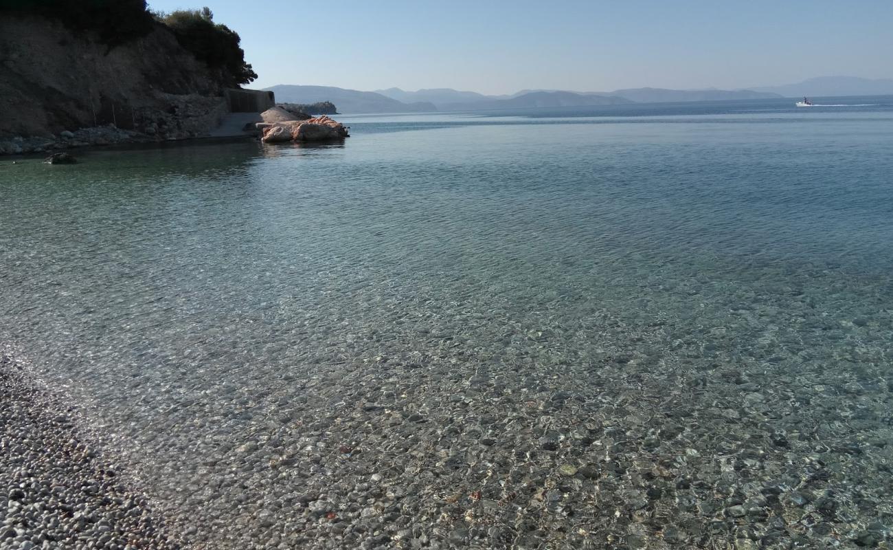 Photo de Mylos Beach avec caillou clair de surface