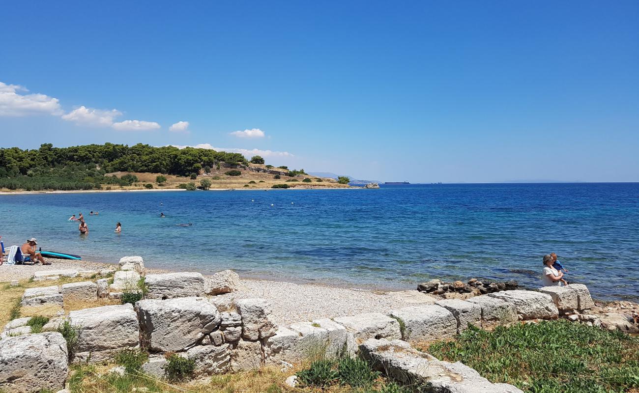 Photo de Paralia Kechrion avec sable clair avec caillou de surface