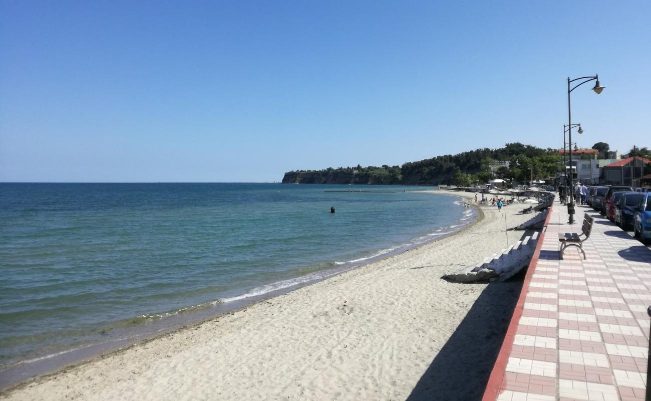 Photo de Makrigialos beach avec sable gris de surface