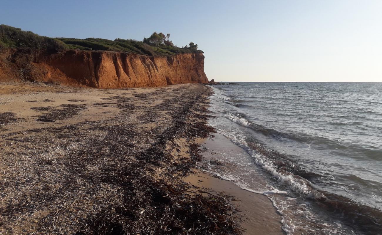 Photo de Schimbalaya beach avec sable clair avec caillou de surface