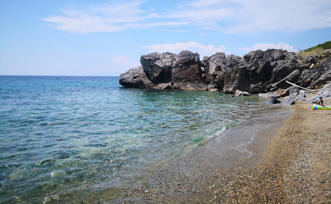 Photo de Pepples beach avec sable clair avec caillou de surface