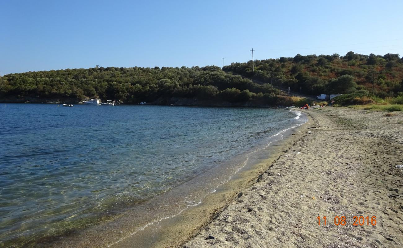 Photo de Azapiko beach II avec sable beige de surface