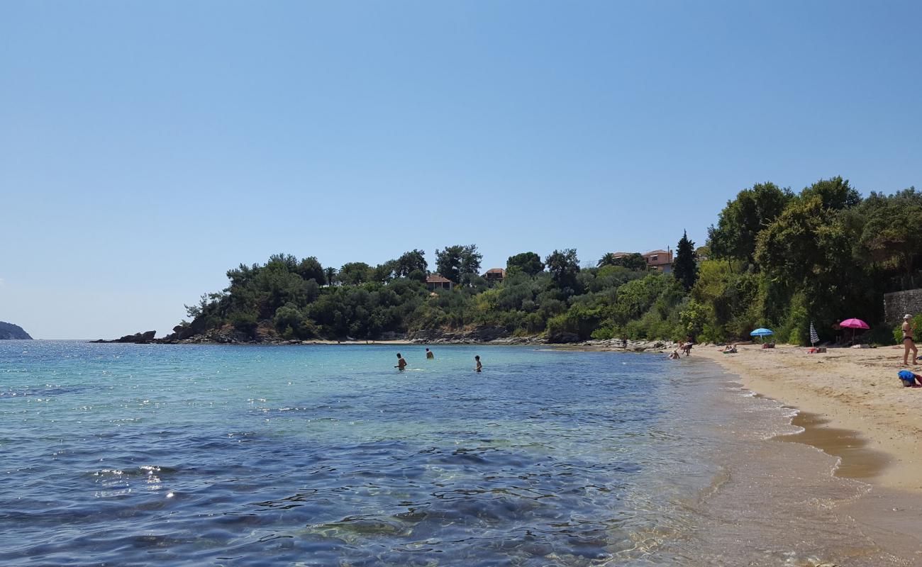 Photo de Tiho beach II avec sable lumineux de surface