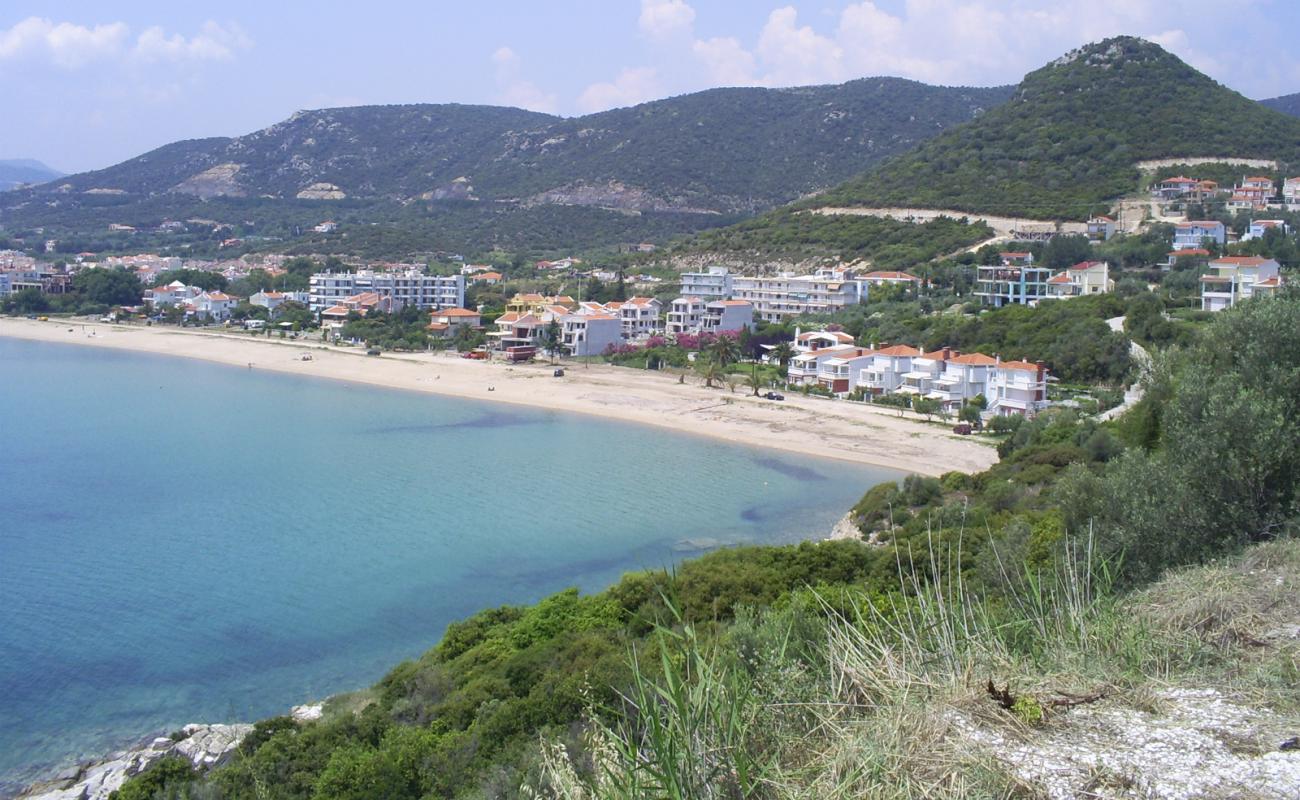 Photo de Glastres beach avec sable beige de surface