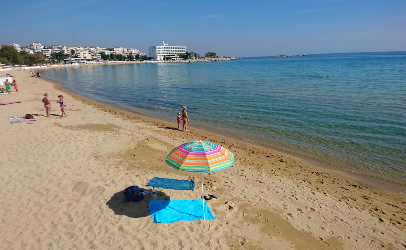 Photo de Paralia Kalamitsa avec sable beige de surface