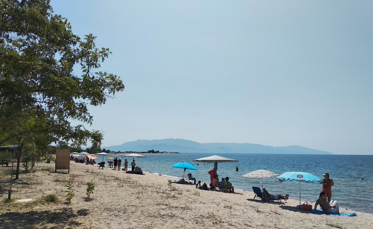 Photo de Timari beach avec sable blanc de surface