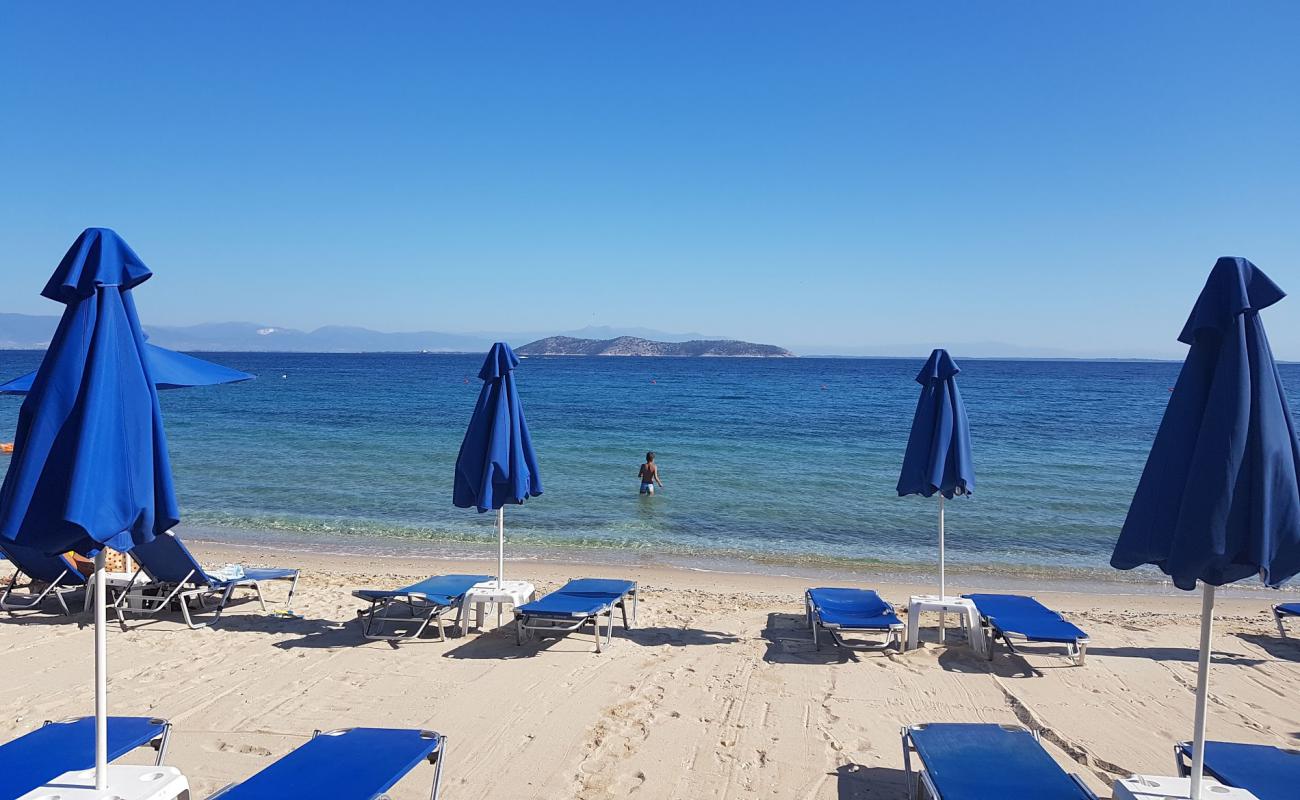 Photo de Papias beach avec sable blanc avec caillou de surface