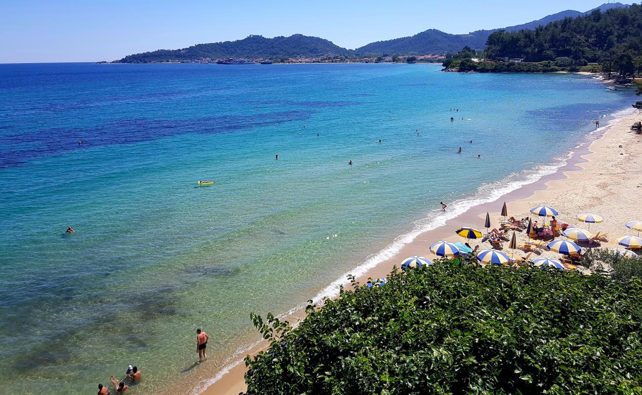 Photo de Glyfada beach avec sable blanc de surface