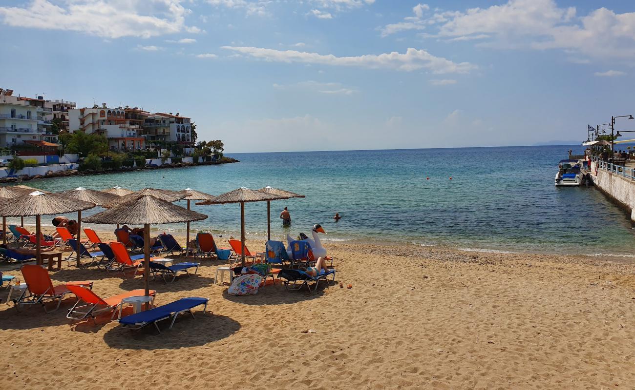 Photo de Skala Maries beach avec sable beige de surface