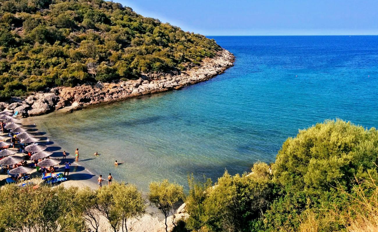 Photo de Atspas beach avec sable beige fin de surface