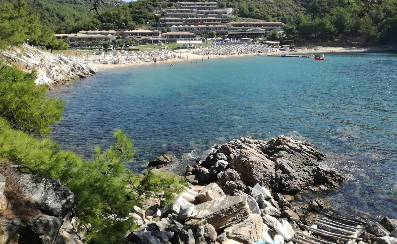 Photo de Plage de Thassos avec sable lumineux de surface