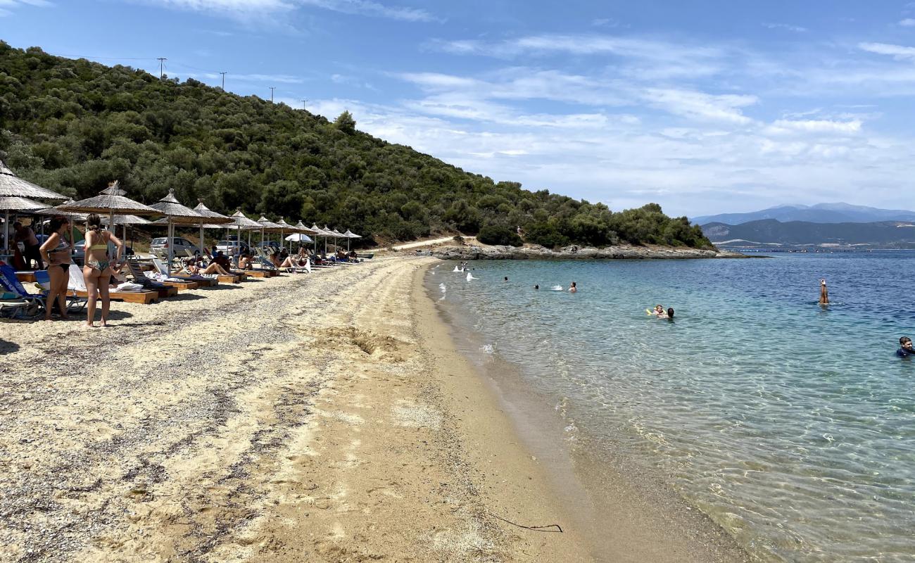 Photo de Pantermos beach avec sable clair avec caillou de surface