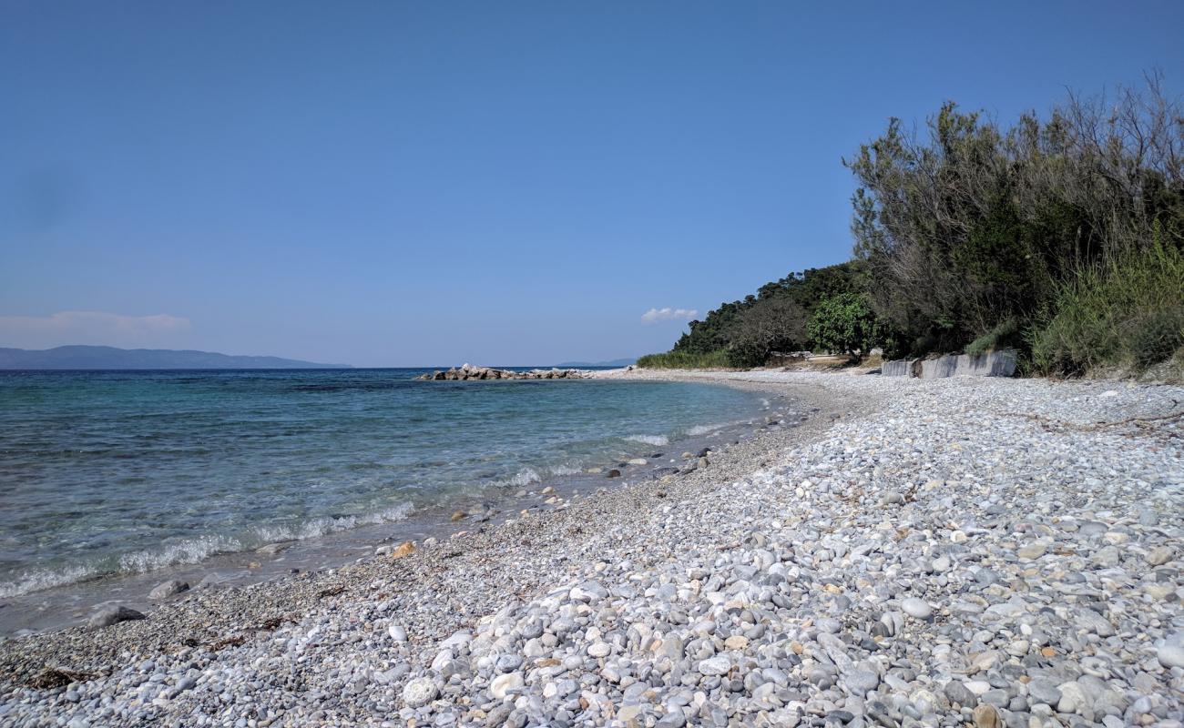 Photo de Punta-Kastri beach avec caillou gris de surface