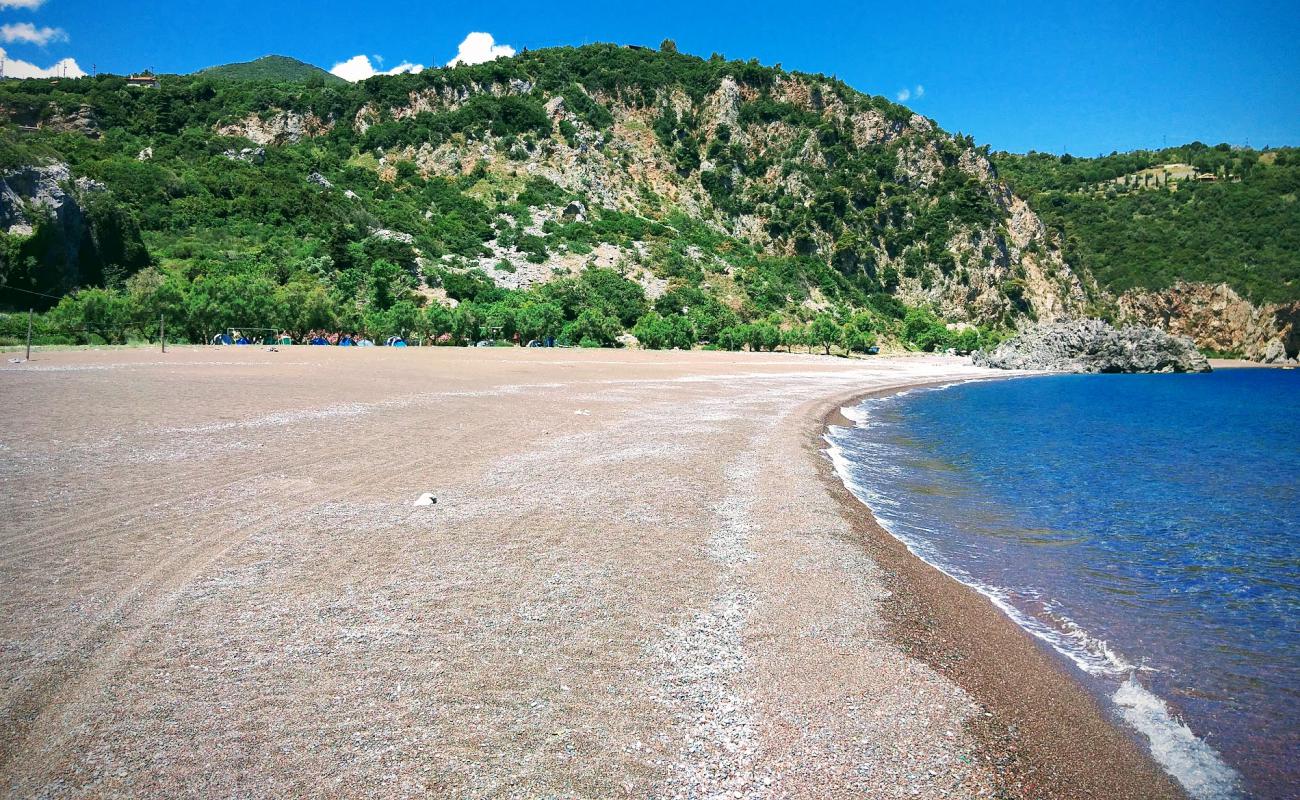 Photo de Limnionas beach avec caillou fin gris de surface