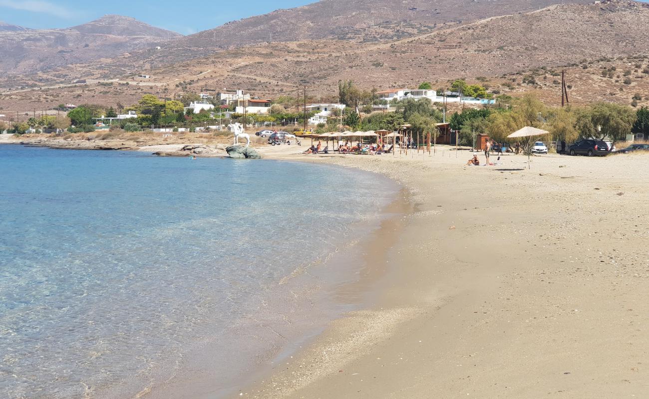 Photo de Bouros beach avec sable clair avec caillou de surface