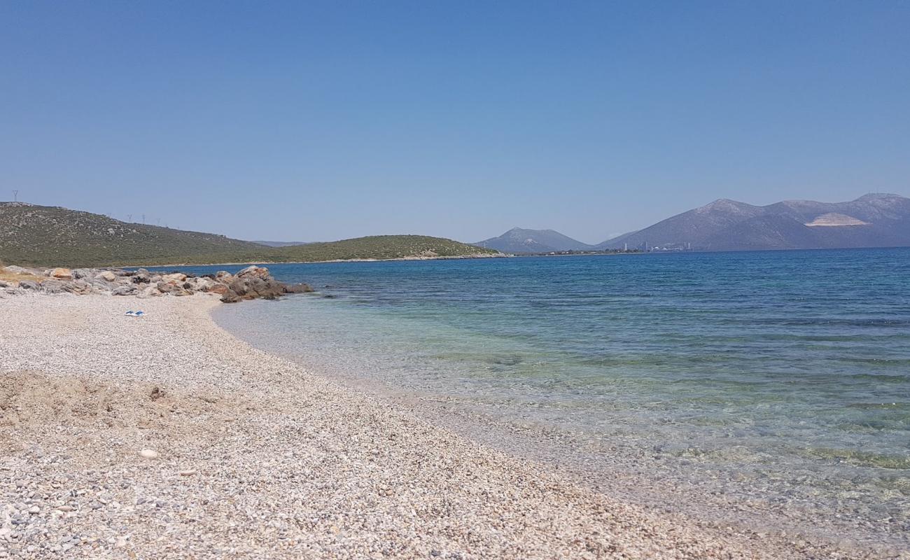 Photo de Thalassa beach avec caillou fin clair de surface