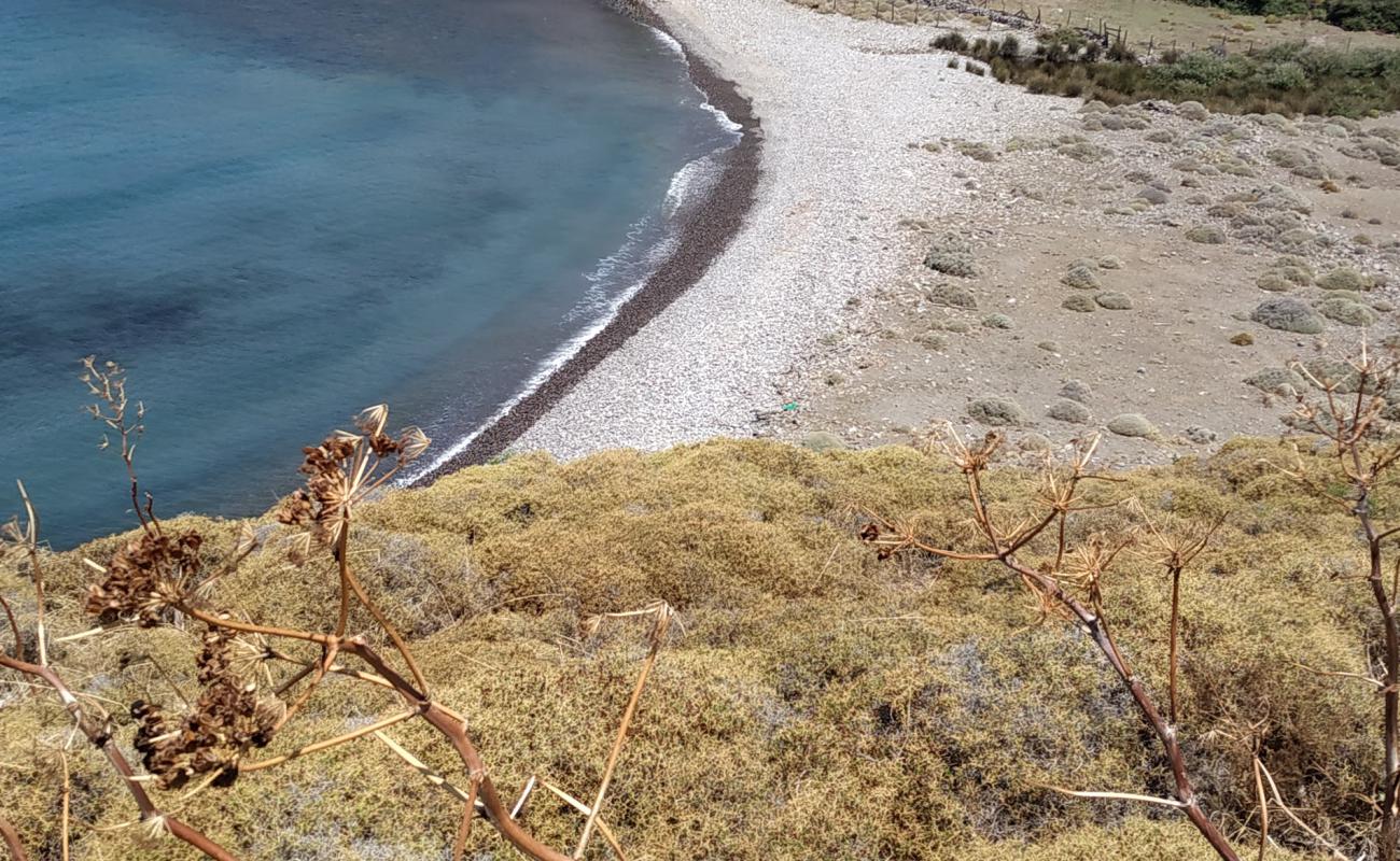 Photo de Agios Efstratos beach II avec petits galets gris de surface