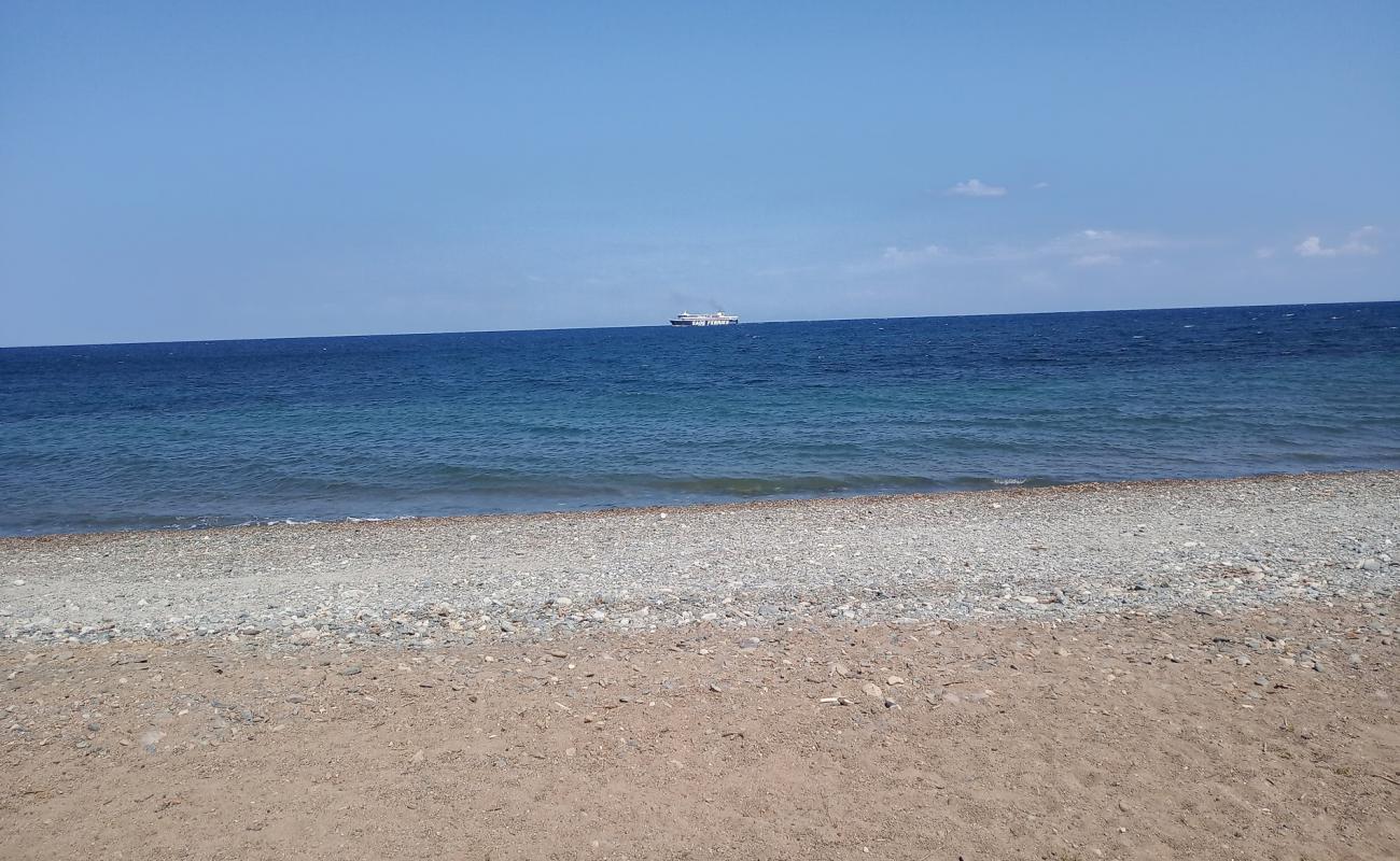 Photo de Limnidi beach avec sable clair avec caillou de surface