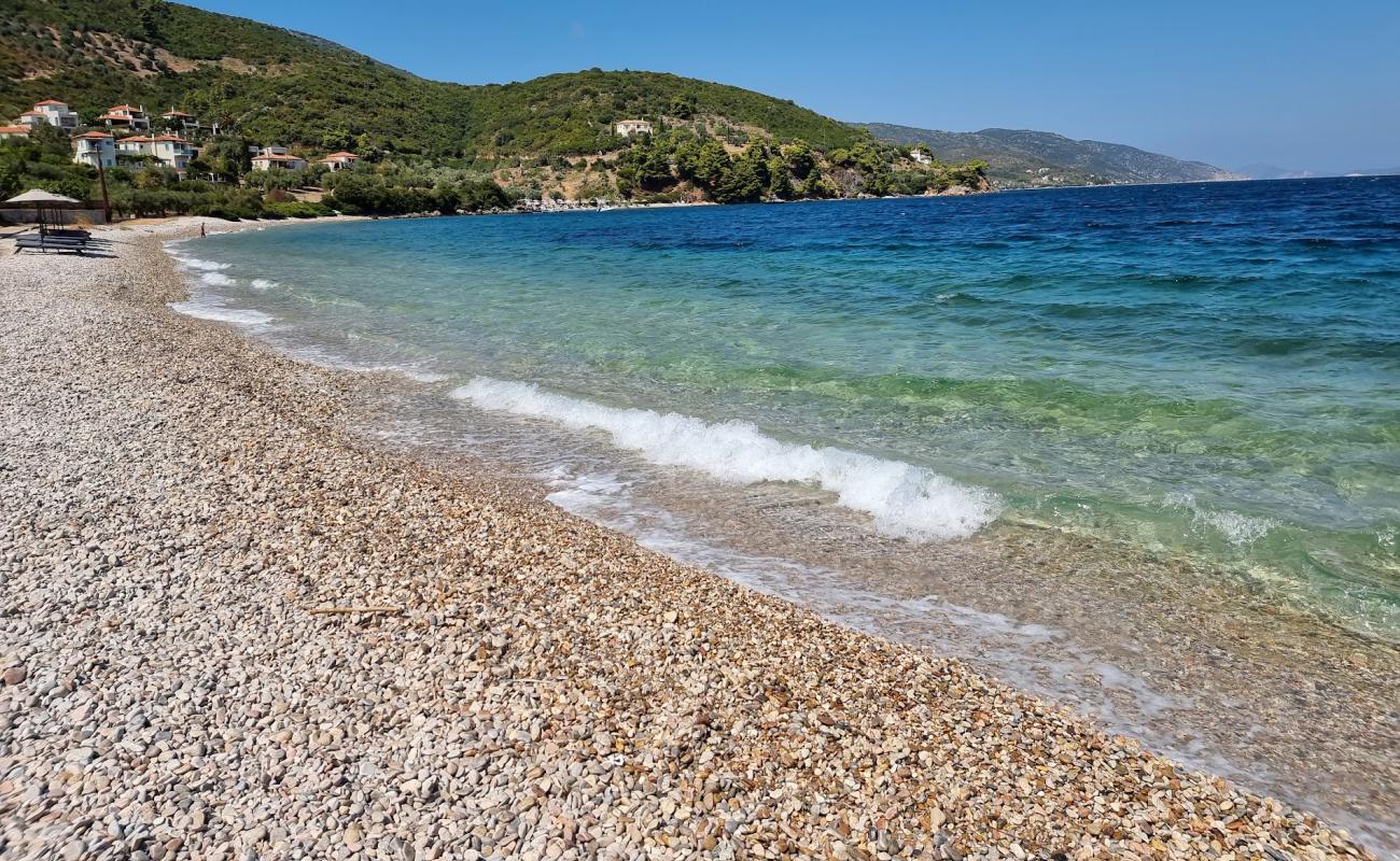 Photo de Glyfa beach avec caillou clair de surface