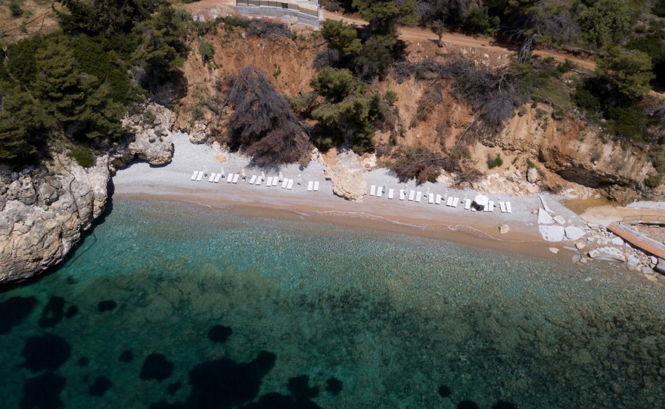 Photo de Angel beach avec sable clair avec caillou de surface