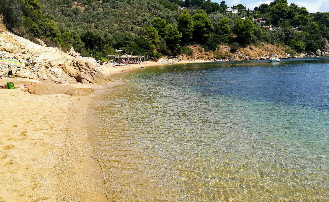 Photo de Diamandis beach avec sable lumineux de surface