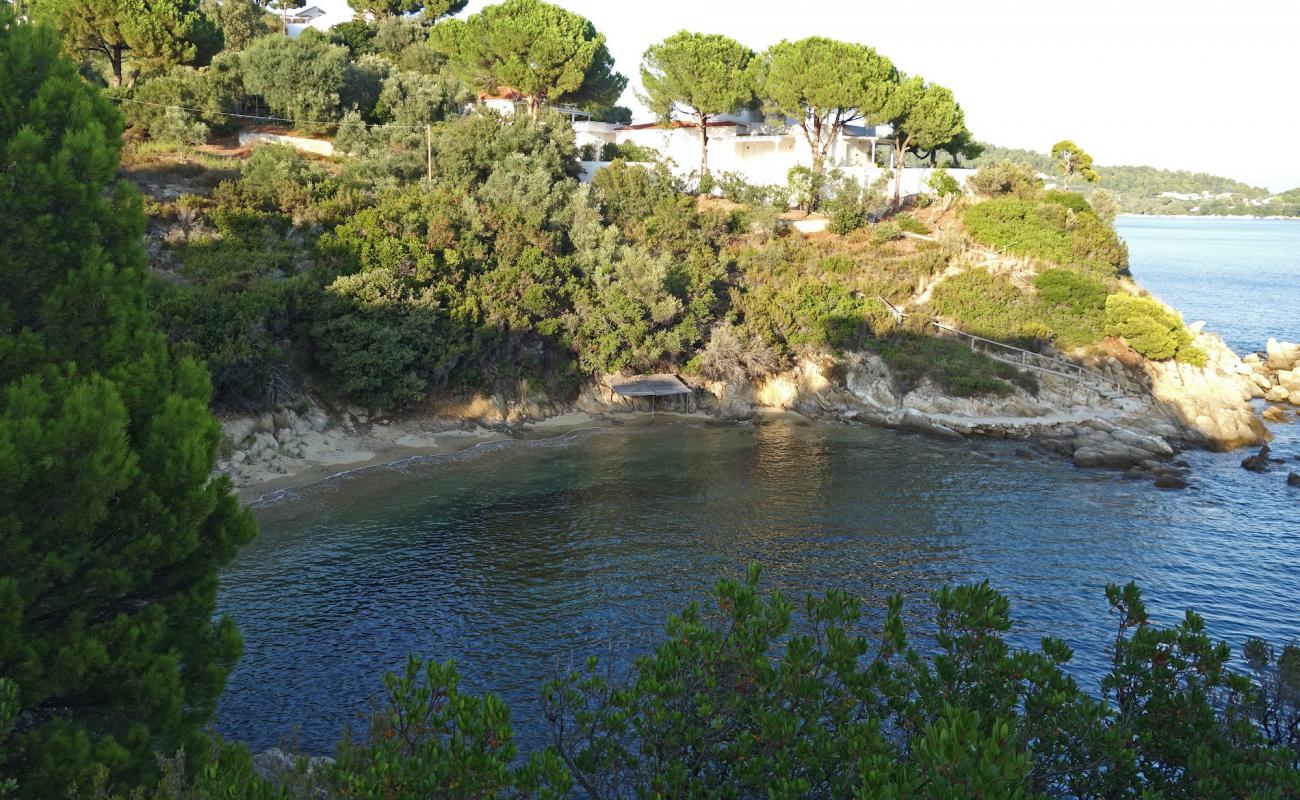 Photo de Fulvia's beach avec sable lumineux de surface