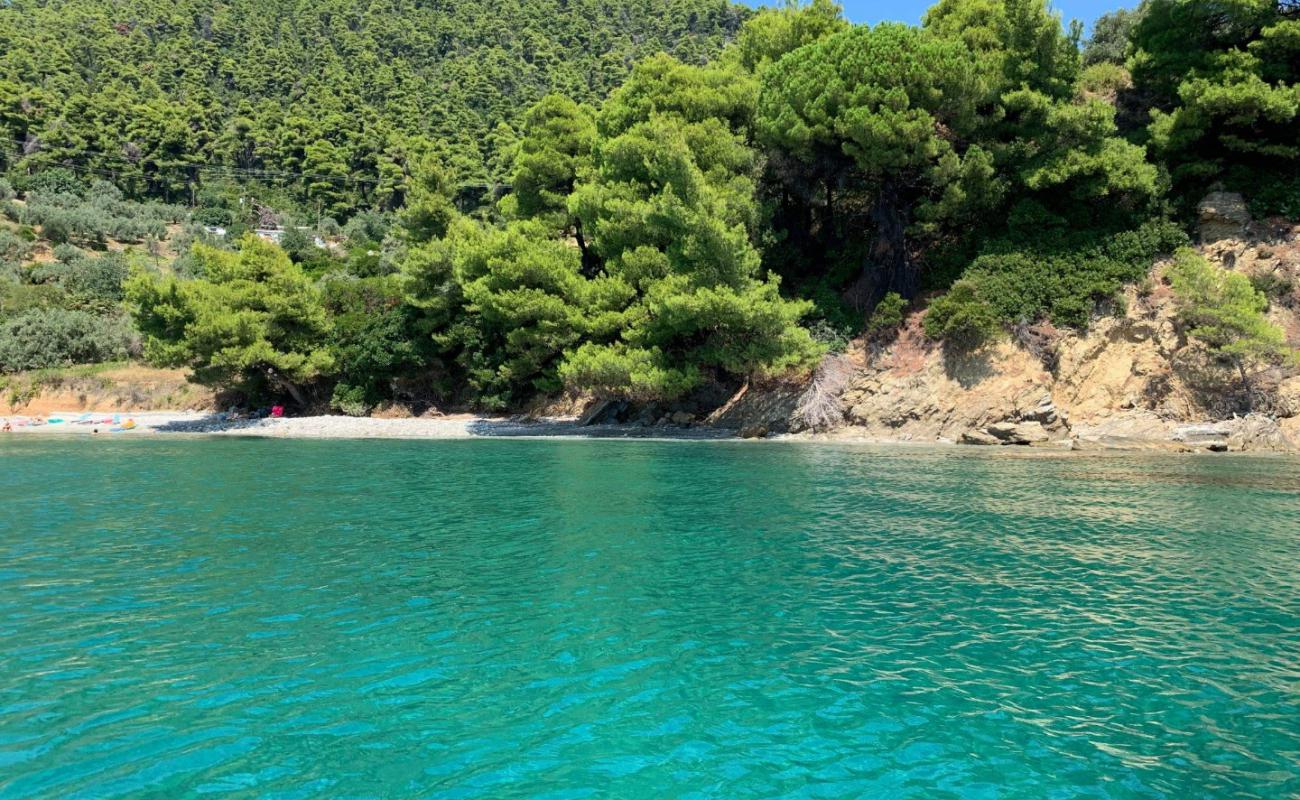 Photo de Karkatzuna beach avec caillou fin clair de surface