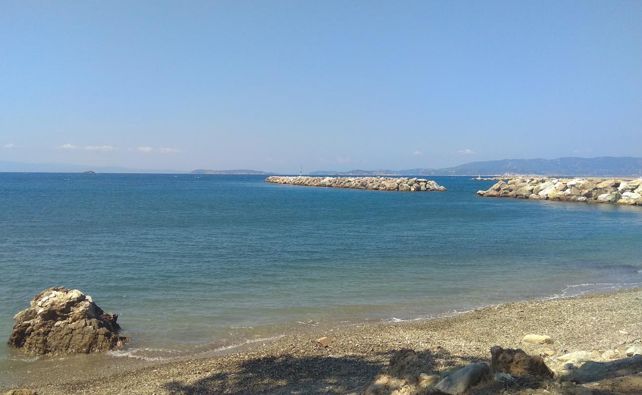 Photo de Katakalou beach avec caillou blanc de surface