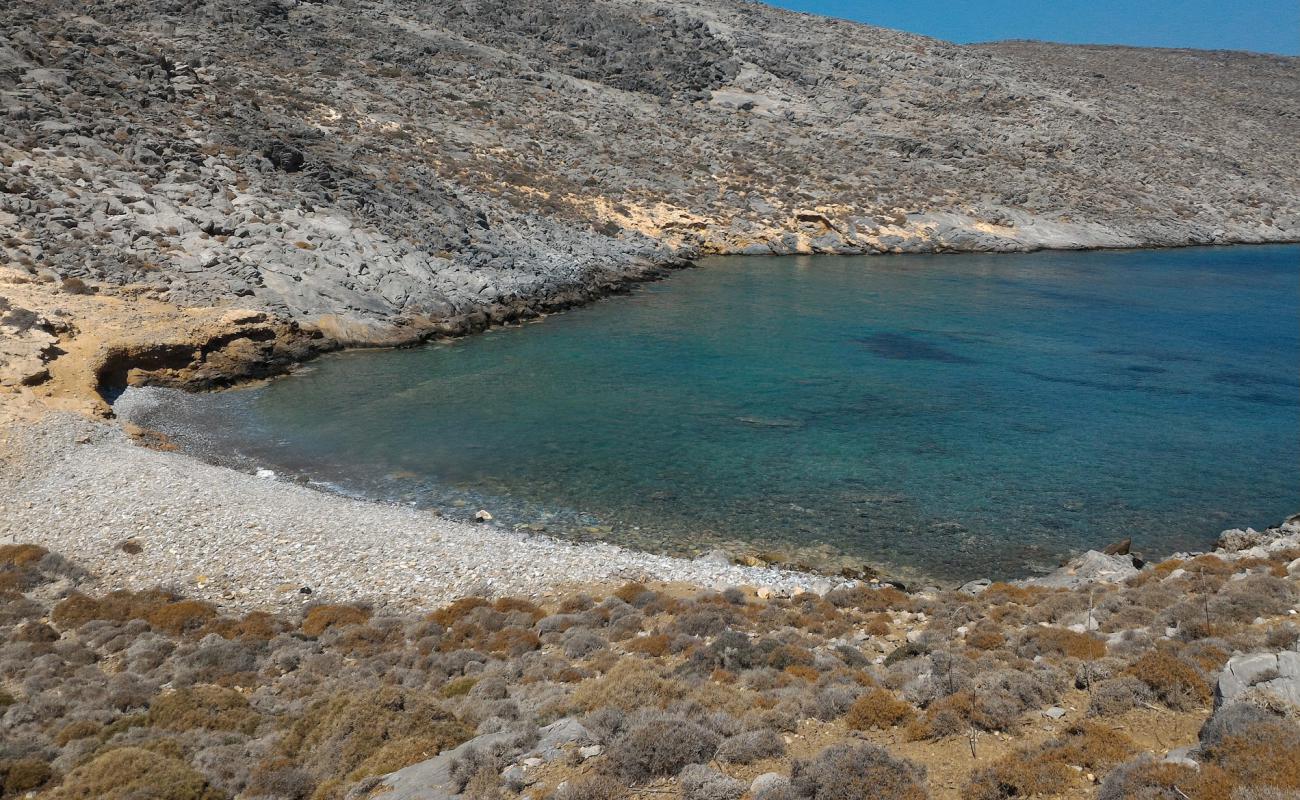 Photo de Spiaggia delle capre avec caillou fin clair de surface