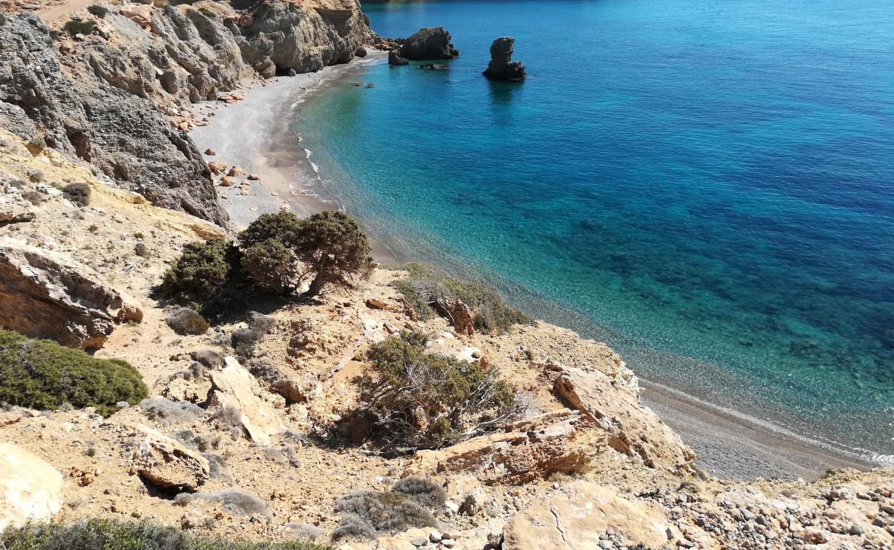 Photo de Agios Teodoros beach II avec sable clair avec caillou de surface