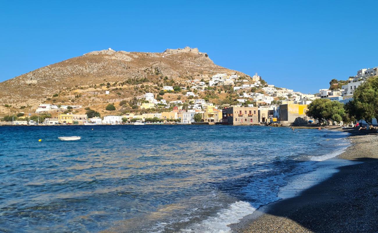 Photo de Paralia Agias Marinas avec caillou fin gris de surface