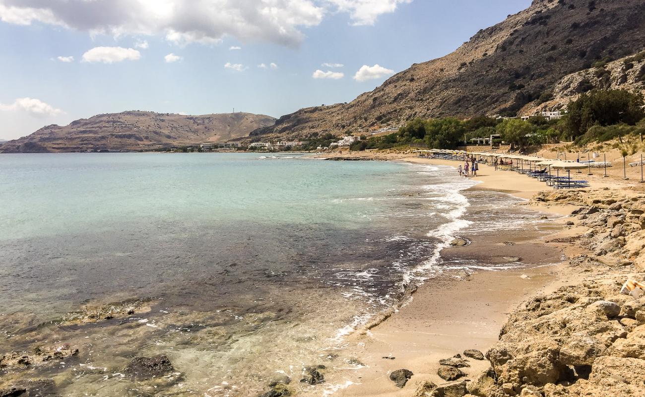 Photo de Plage de Plakia avec sable lumineux de surface