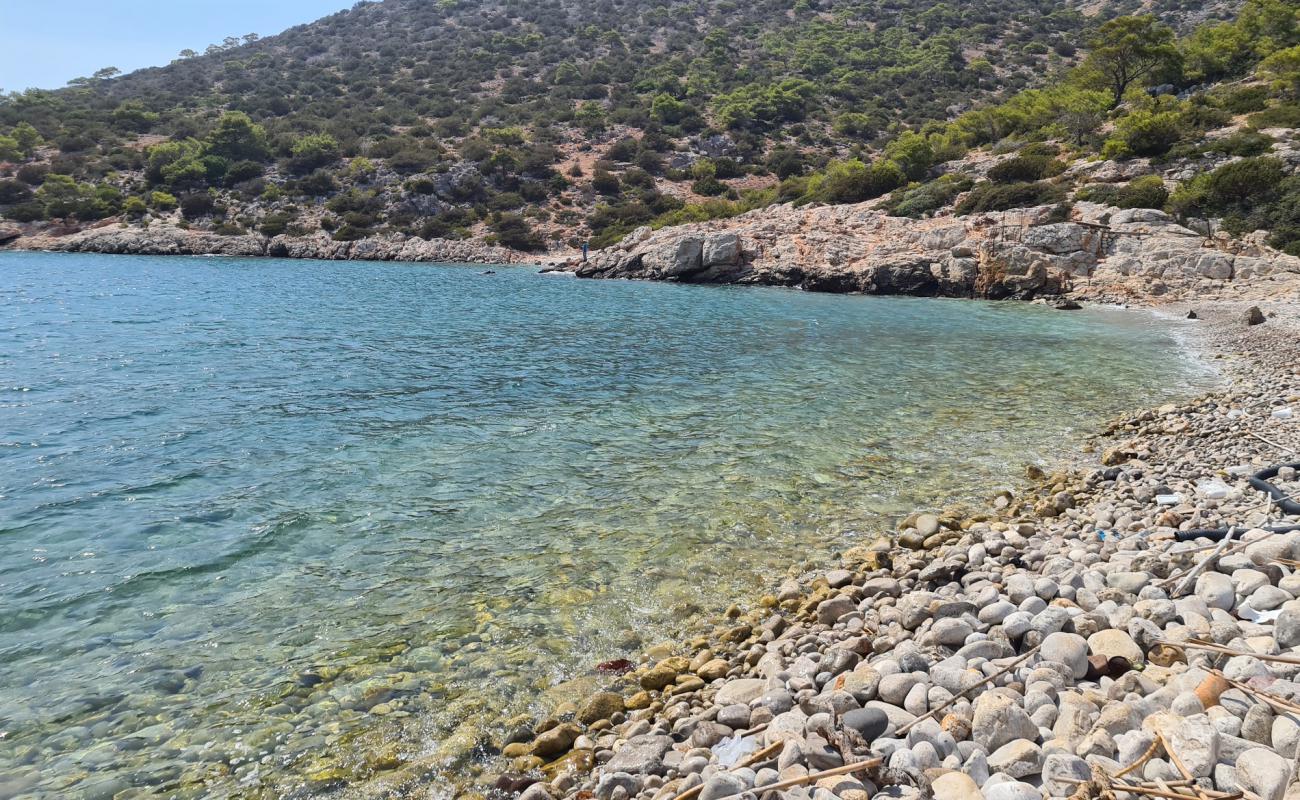 Photo de Atavyros Beach II avec caillou gris de surface