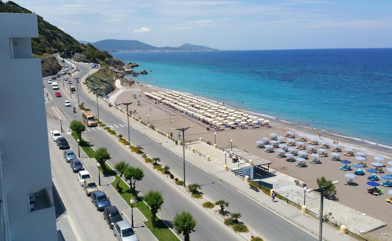 Photo de Akti Kanari Beach avec caillou fin clair de surface