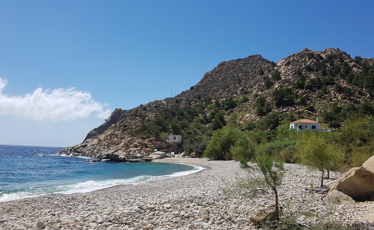 Photo de Trapalo beach avec galets beige de surface